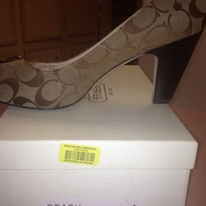 Coach open toe pump
