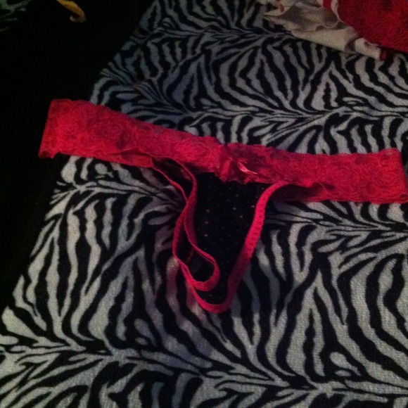 Pink under things - Picture 3 of 3