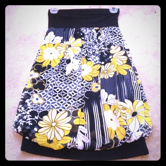 Dresses & Skirts - Cute dress