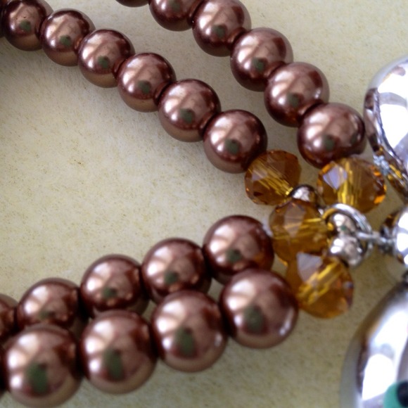 ❌Sold❌Pretty Pearl Bracelet - Picture 3 of 4