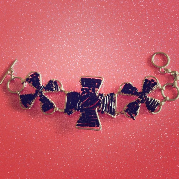 Fashion bracelet. - Picture 1 of 3