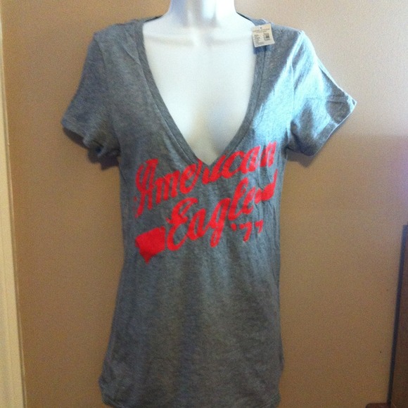 NWT AE heather grey T🌹🌹BUNDLED🌹🌹