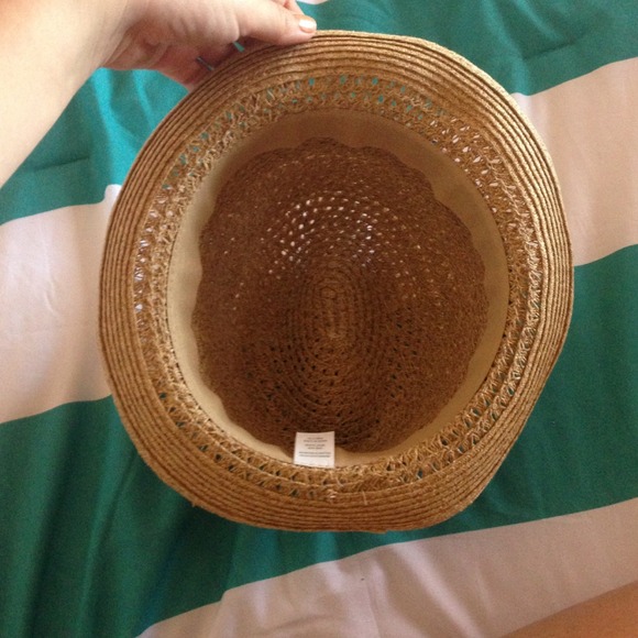 Fedora - Picture 3 of 3