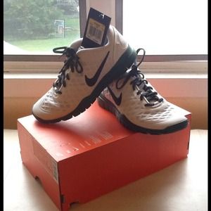 Green and White Women's Nike Free TR Fit