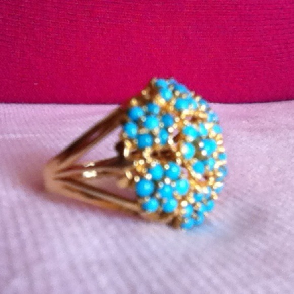 Stunning vintage ring