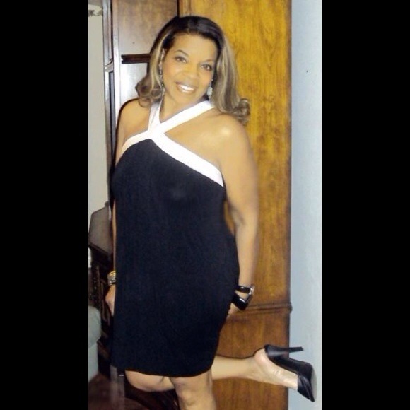 Mini halter dress.. - Picture 2 of 2