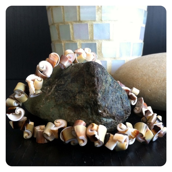 Beautiful shell anklet - Picture 3 of 3