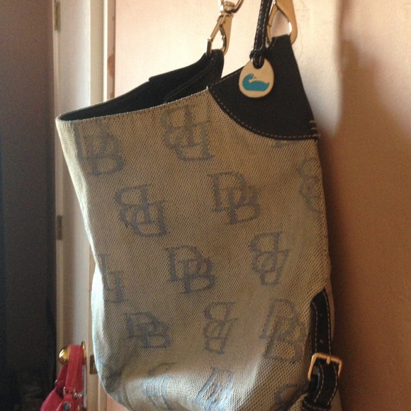 D&B - Picture 2 of 3