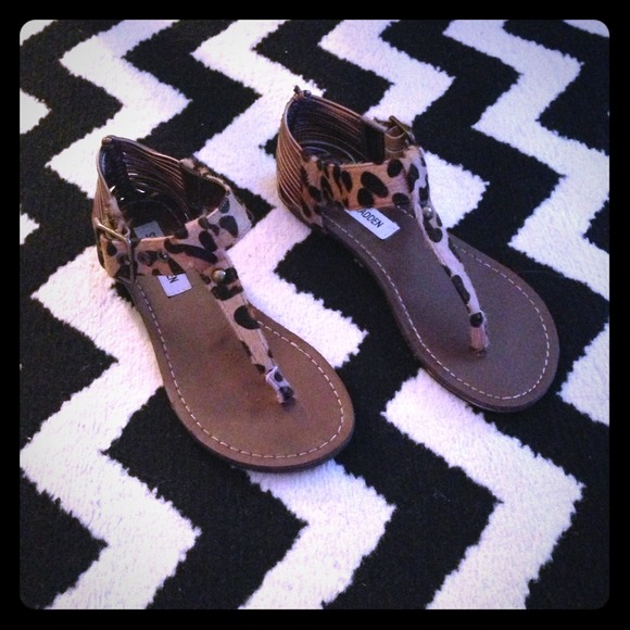 Steve Madden Serenite Sandal- Size 6.5