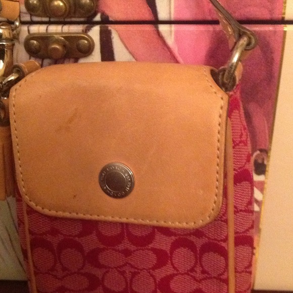 Authentic Coach signature mini pouch - Picture 2 of 2