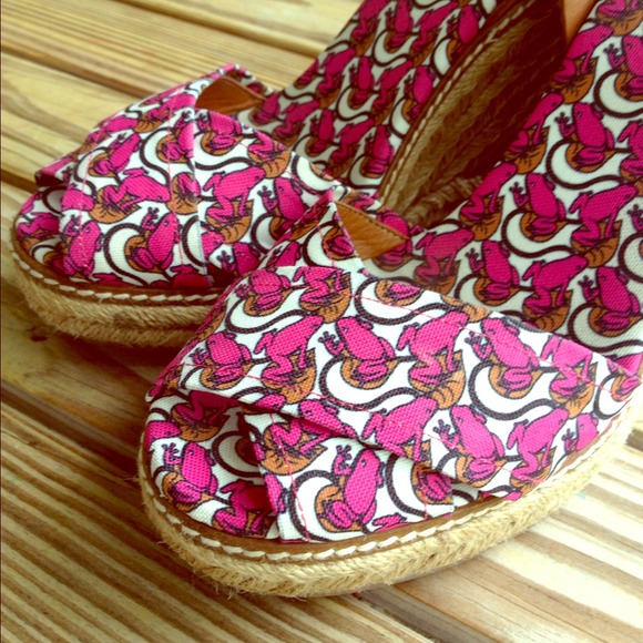 Tory Burch Shoes - Tory Burch super cute printed espadrille wedges