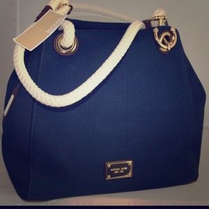 SOLD!! NWT Michale Kors Navy Marina grab bag