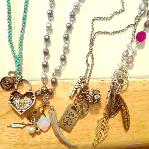 Set of four American Eagle necklaces