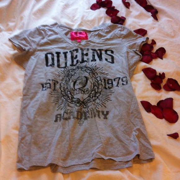 🌸🌺bundled🌺🌸Gray T-shirt