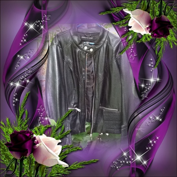 NWOT PLEATHER JACKET (Item #30)