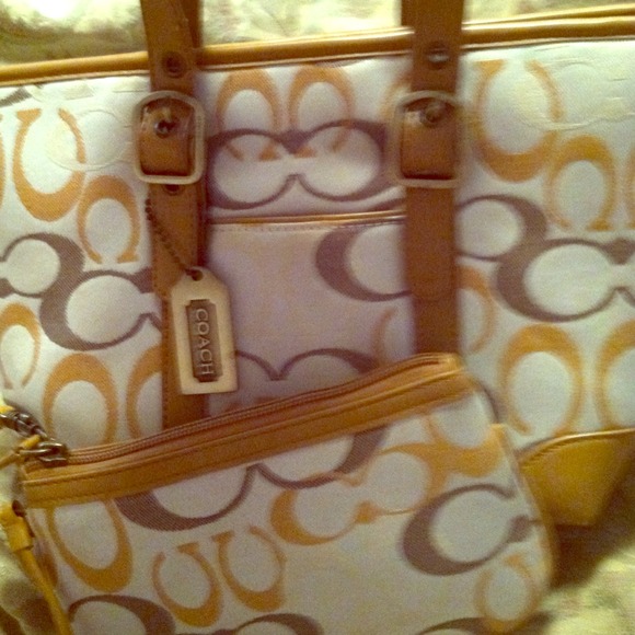Tan & Cream Coach Bag w/ Matching Wallet