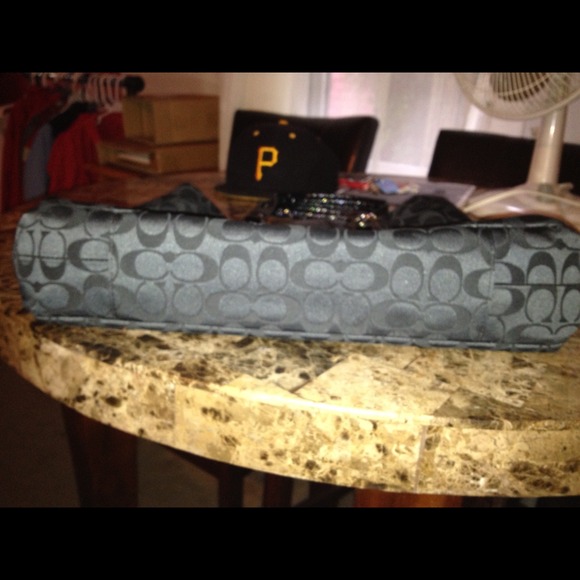 Coach - Picture 2 of 4