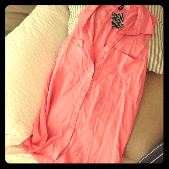 **SOLD!** Tunic style tank
