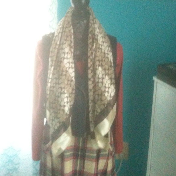 Coach scarf. 🌞😊TRADED😏😎 - Picture 2 of 4