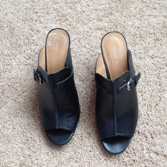Shoes brand Etienne Aigner