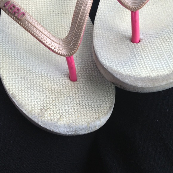 FLIP FLOPS !!! - Picture 2 of 4