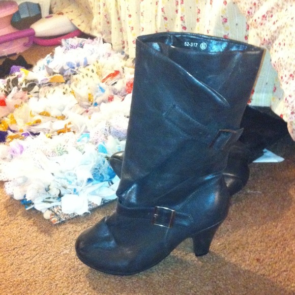 Sold - Picture 2 of 3