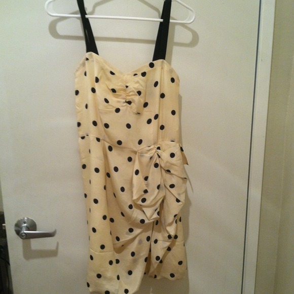 โ
โญ๐HOST PICK ๐Marc Jacobs polka dot silk dress! - Picture 2 of 4