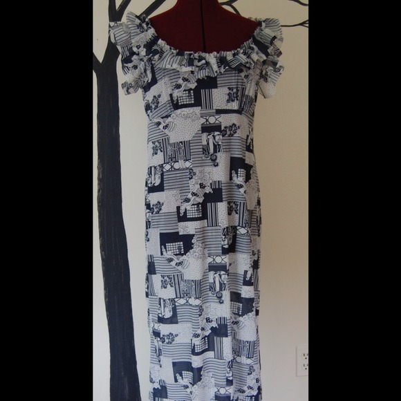 Romantic Summer Maxi Dress Blue and White Print