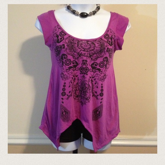 People's passion purple/black blouse. L:28". B:32" - Picture 4 of 4