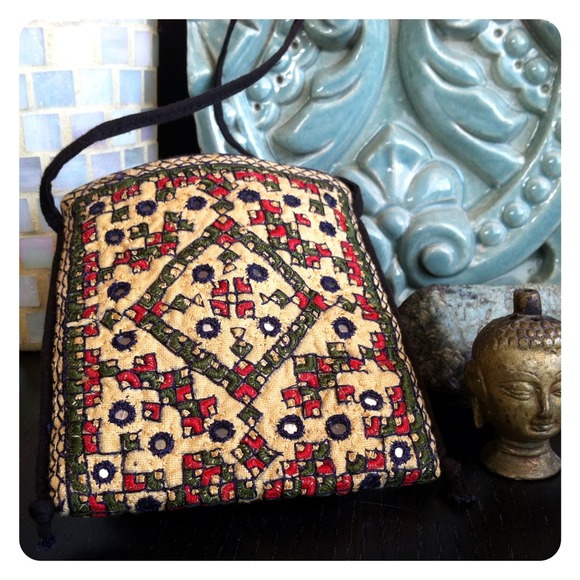 Dainty crossbody pouch from India