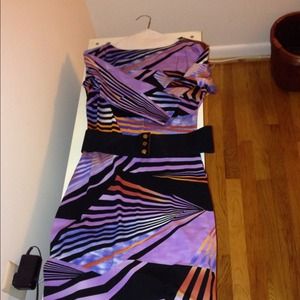 Cache dress, size small. Belt included.