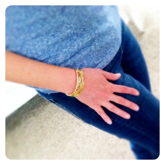 Gold cuff - Picture 3 of 4