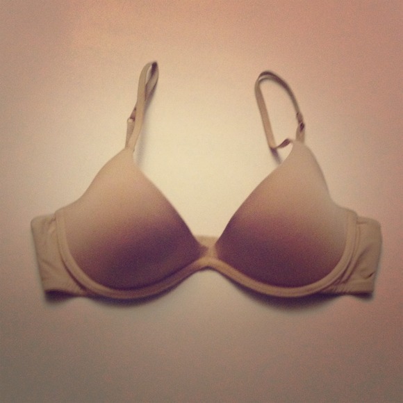 🌟Tan VS PINk bra🌟
