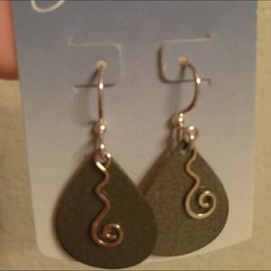 SOLD" ⚡️⚡️⚡️Two pairs of earrings