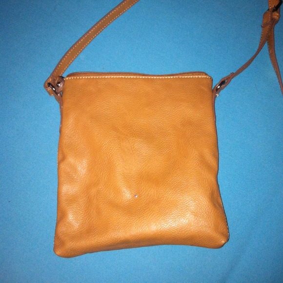 Across the body bag - Picture 2 of 3