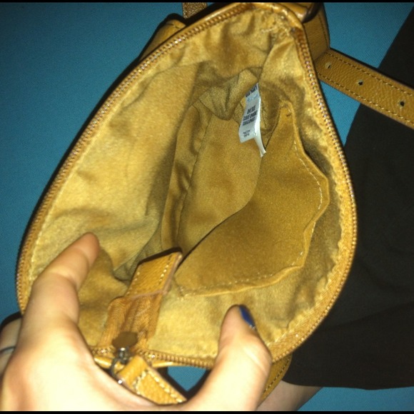 Across the body bag - Picture 3 of 3
