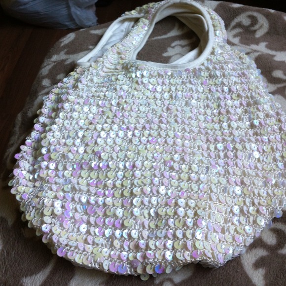 Nice handbag - Picture 2 of 2