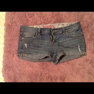 Shorts size 3