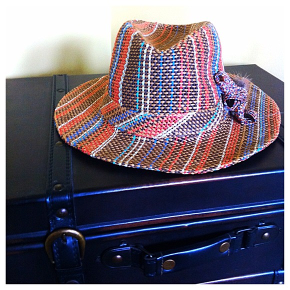 🎉HOST PICK🎉Straw Hat - Picture 2 of 3