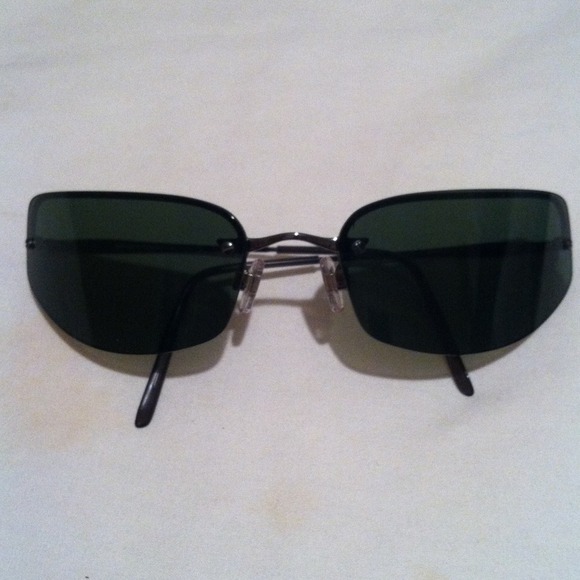 Armani sunglasses with case - Picture 1 of 4