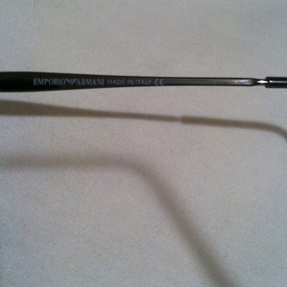 Armani sunglasses with case - Picture 2 of 4