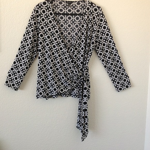 Work to evening blouse.