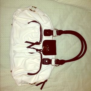 Cute white and black purse!