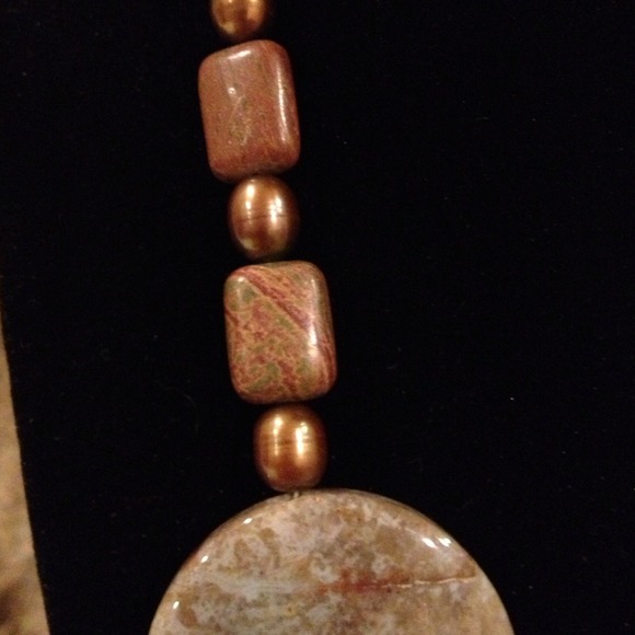 Necklace- jasper, pearl, classy and chic! - Picture 3 of 4