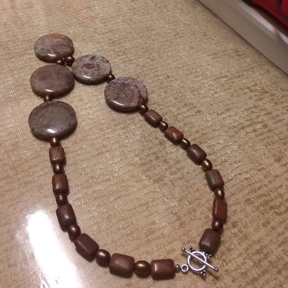 Necklace- jasper, pearl, classy and chic! - Picture 4 of 4