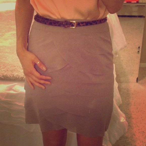Bundled🚫🚫🚫BNWT forever 21 petal skirt