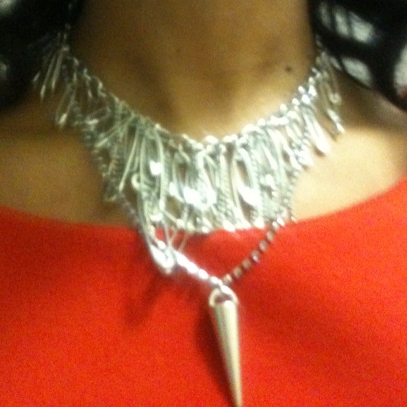 Handmade kdsign Safety Pin Statement Necklace - Picture 2 of 3