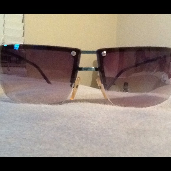 Gucci glasses authentic