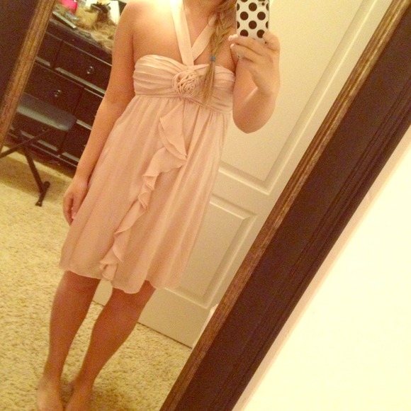 BRAND NEW WITH TAGS BEAUTIFUL DRESS!