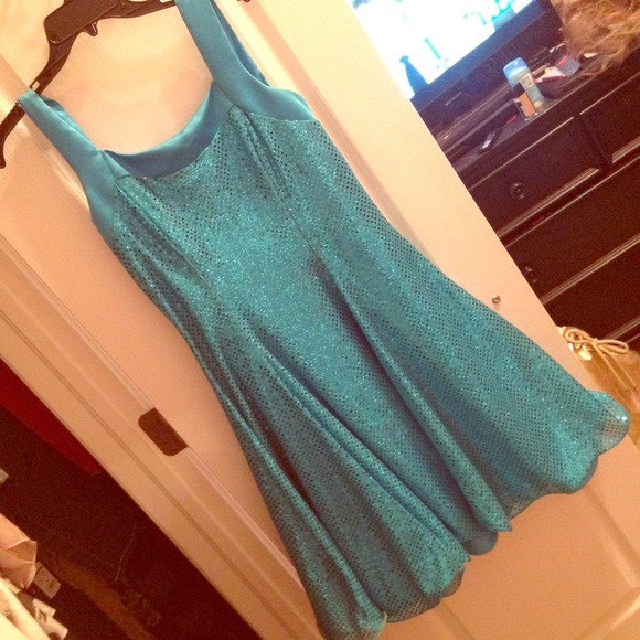 Show Dress!